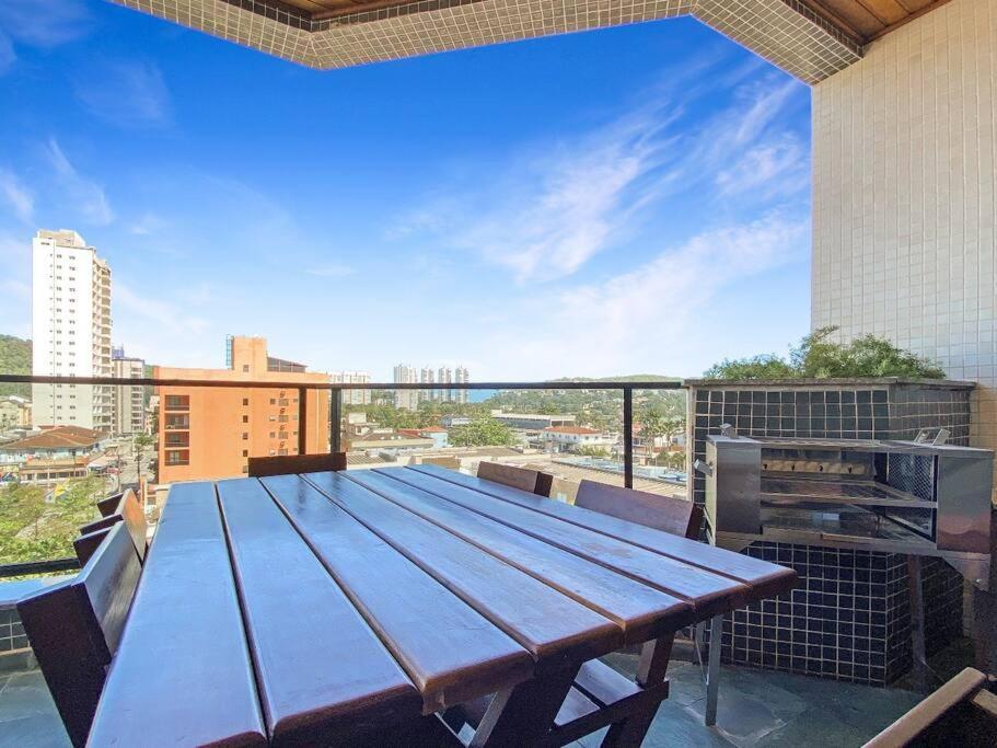Balcony Barbecue Swimming Pool 4 Bdrm Ac Apartment Guaruja Bagian luar foto